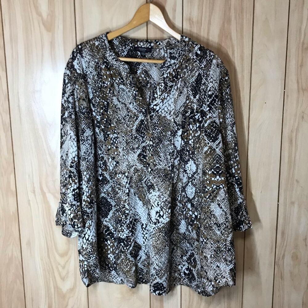 Cocomo Woman Boho Chic Snakeskin Split V-Neck Tunic Blouse 3X